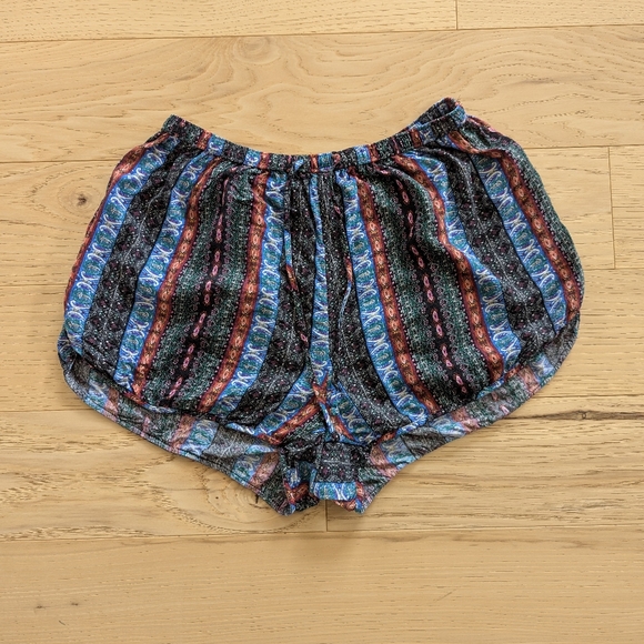 Abercrombie and Fitch Tribal Boho Flow Shorts 2010s High-Rise - Picture 1 of 6